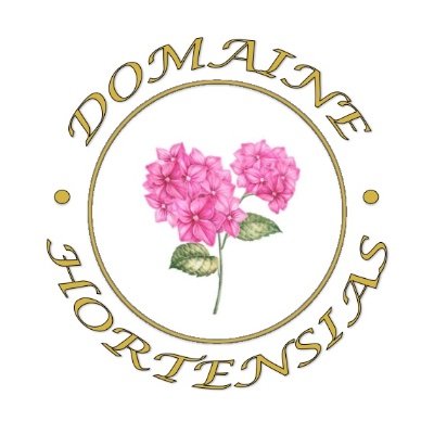 Domaine Hortensias est une maison d'hôtes disposant de deux chambres située en Loire Atlantique à 100 mètres de l'océan. Notre maison est ouverte toute l'année.