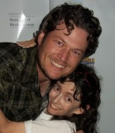 I adore Blake Tollison Shelton.  He followed me back  5-4-12