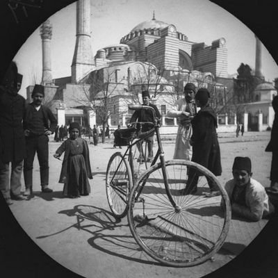 F235844's profile picture. Allah'ım, Beni genişlikte de, zor durumda kalıp ihlâs ile sana yalvaranların yalvardığı gibi yalvaranlardan kıl. Hiç kuşkusuz, sen pek yücesin, övgüye layıksın.