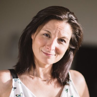 JenniferJourne's profile picture. Directrice déléguée #laconciergerieo2 filiale @GroupeOuiCare #startup #conciergerie #services #mieuxvivre #nouveauxusages #lavieencommunaute