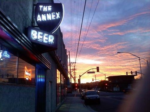 Serving up ice cold beer in the same Long Beach location since 1952. Stop in to catch a game or catch up with old friends.