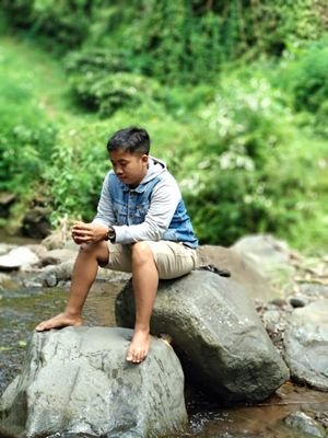 DASARKIMCIL_'s profile picture. LET'S PLAY ON THE BITCH