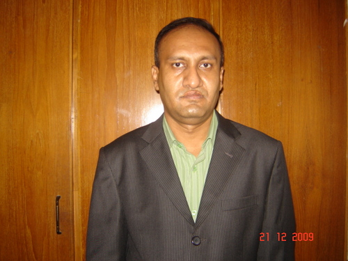 I am a civil engineer working at the University of Dhaka.