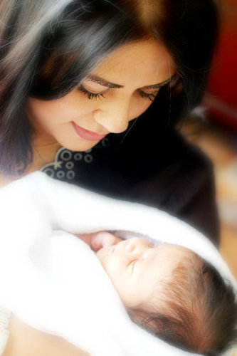 A Mom, an aesthetician, a skincare junkie and a beauty addict!