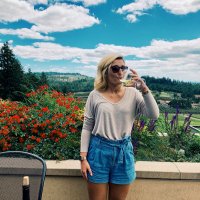 Lauren Czeshinski (@lczeshinski) 's Twitter Profile