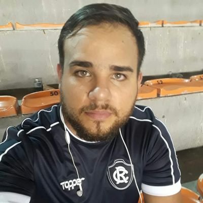 Torcedor do Clube do Remo e do Manchester United.
Apaixonado por futebol, táticas e estratégias.