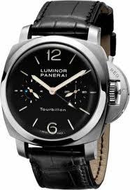 Panerai Luminor from the watch collection of Officine Panerai displays stylish sophistication that is recognized by supreme functionality and distinctive beauty