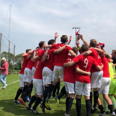 Welcome to Simla FC twitter feed. Founded in 2001 & playing in the West Kent Sunday League. Simla are a well established & run footballing side #UTS 🔴⚪️⚫️