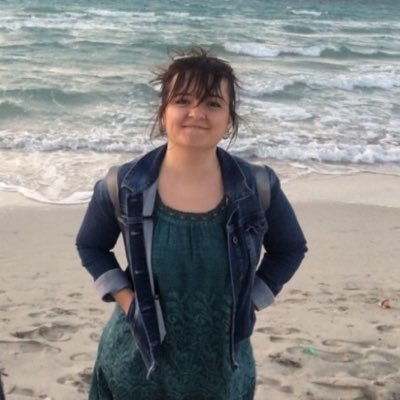 ozlemunalll's profile picture. Mademki geçiyoruz bu hayattan, o zaman gülümseyerek geçmeyi seç...