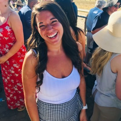 tinnnnnnaaaa's profile picture. laughter is a sunbeam of the soul ❁ MU Alum ❃ AOΠ