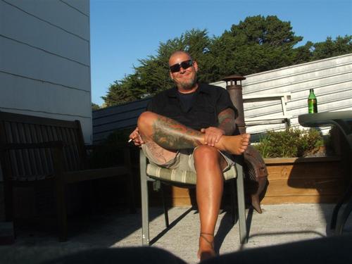 jlesage1's profile picture. What I do doesn't define me. Who I am does. 
I am just a normal guy trying to get by in this world.
Knowledge isn't expensive, ignorance is......