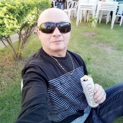 procuro um amor verdadeiro.