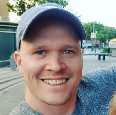 Technical Strategy Advisor, Owner / mobile and cloud developer at Climbr. GCP, Azure, AWS. Father, husband, Chelsea FC. Meanings are my own.