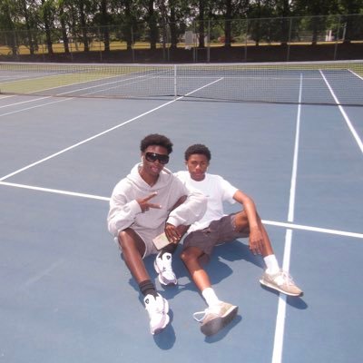 germaine/karter • 2 friends that make videos for the web • Instagram: _stylinbros • click the link for our youtube •