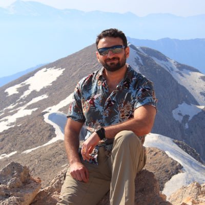 wsbah's profile picture. ذرات خرقاء تتراقص في امواج الزمكان