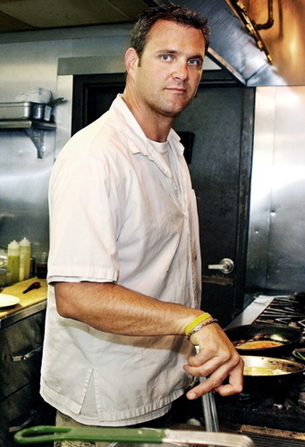 derekyemerson's profile picture. chef/owner walker's drive in and local 463 in jackson mississippi, husband and dad
Cook at heart