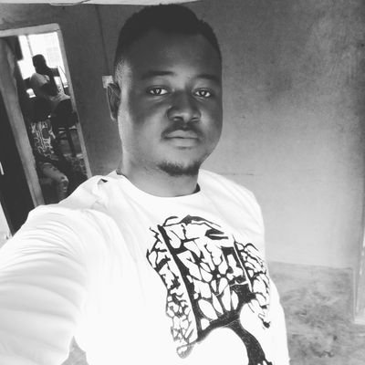 Tomhidee1's profile picture. 