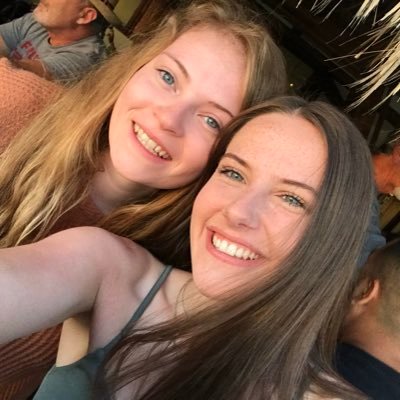 JuliaMoritz8's profile picture. 