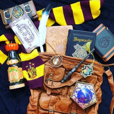 sara_allie's profile picture. 💖Blogger 🧁Baker & Cake Designer at @Sarasbakedcs 💕Little Sister ✨Dimple Face ⚡️Potterhead 🦁Gryffindor 🥘Food Lover ⚡️Hostess of #PotterificJuly