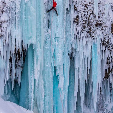 I am a mountain man,love sexy girls,I love my life in the outdoors,fresh air & beautiful mountains world wide,super cars & 4x4's😘💖🌹⛷️🧗♂️🚁