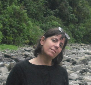 juzzi66's profile picture. Mulher, brasileira, intérprete.  Interesses: línguas, literatura, cinema, culturas, povos, política, sociedade e sociologia. Fazendo Msc em construções verde