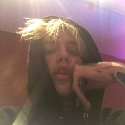 tomlinson_mc's profile picture. 