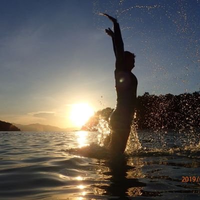 MalouNery's profile picture. 