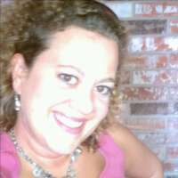 helenahum's profile picture. 