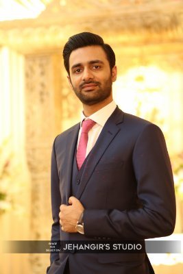 hasanwajahat90's profile picture. A total nerd, movie nerd, gaming nerd, programming nerd, comics nerd...