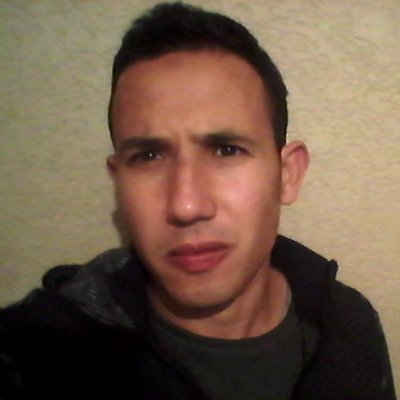 je met en vente des produits aloe vera , beauté et santé,poid et énergie,si tu veux produit veuillier me contacté , merci