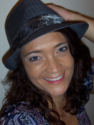 Foxyscorpioana's profile picture. 