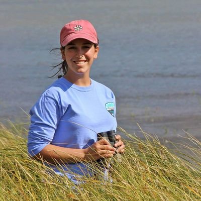 PhD student @UGAecology
interested in disease ecology, animal behavior/migration, and biodiversity conservation. 
Bird nerd and insect enthusiast. 
She/her.