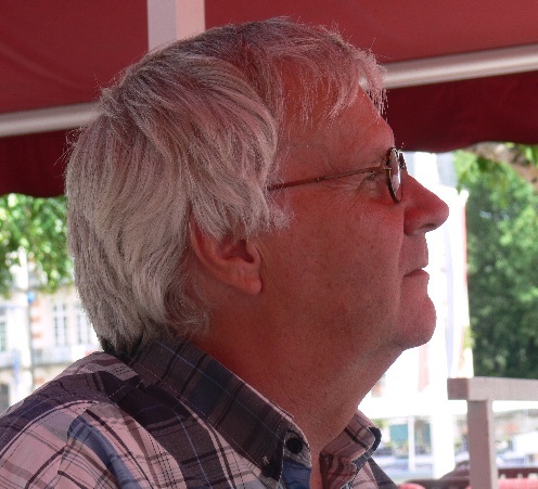 jankarton's profile picture. man van Ineke,vader van Johannes ,terrasseren lid van genoodschap van zeven Grieze Wiezen,gezelligheid,blijf van monumenten af.