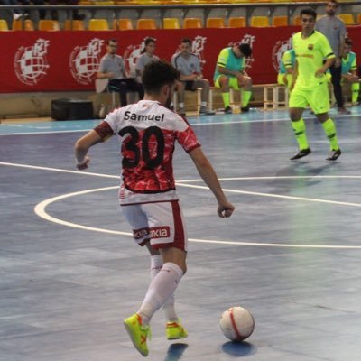 Murcia. Periodismo en la UMU. Jugador del Zambú Pinatar 2B. Davicor España 📝