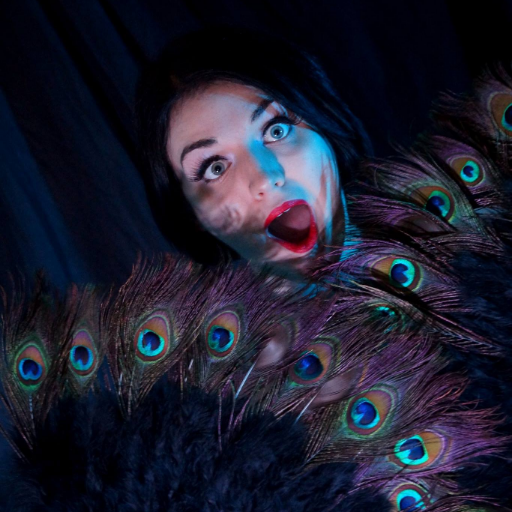 Burlesque Performer & Instructor. Live art/ Life Model. Walk about performer. Lover of the weird and wonderful.