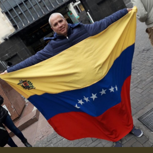 Doctor en Educación Ambiental, la vida es fácil das lo que deseas recibir, dicho está hecho está. Namaste.♑️🇻🇪🇦🇷🇪🇨🍺💯