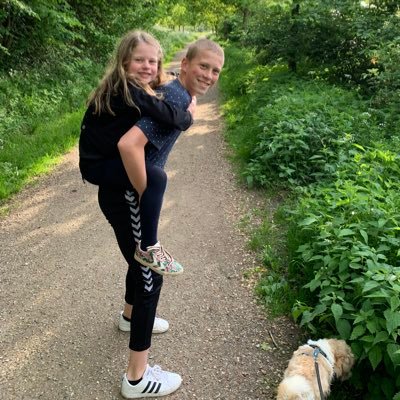 SarahKlosterDK's profile picture. watch way to much tv... loves music and mother of two