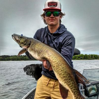 Huntin Hawgs in the St.Lawrence Region. Anglers Choice, Liquid Mayhem, SEM Mega Jigs, Rahfish, Kamooki, Rod Glove, Spro, Lew's, Bite Booster & Sasquatch Lure Co
