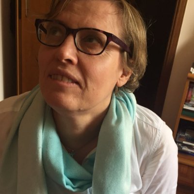 elenameazza's profile picture. 