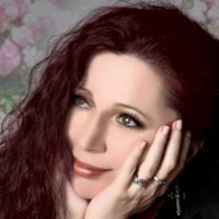 Caroline DeClair (@carolinedeclair) Twitter profile photo