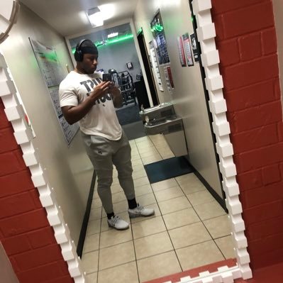 The good times never fade, not even the bad. It’s how you get through them. God first, everything else will fall in place next. Growing, Learning, Changing 🤞🏽