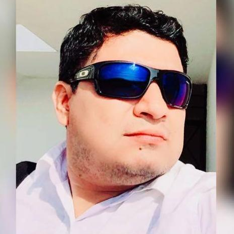 renzormf's profile picture. Nunca, jamás, pierdas la fe. Entrega tu vida a Dios que todo lo ve y hazle caso a tu corazón. No prometo lo mejor de la vida, pero si lo mejor de mi.😉