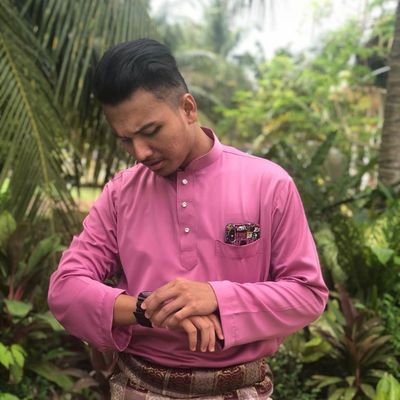 RayaSampul's profile picture. Seksa