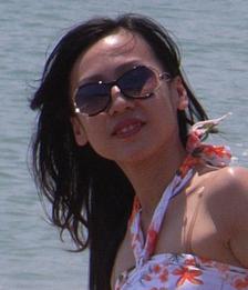 vivianslim's profile picture. Party queen