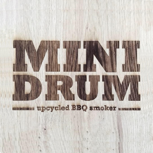 MiniDrum is a portable barbecue and smoker made from upcycled used motor oil drums.  With Minidrum you can slow cook melt-in-the-mouth smoked meat or have a bbq