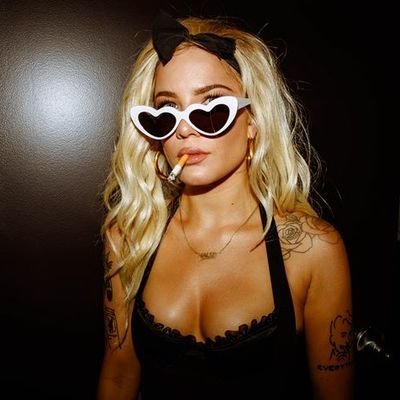 holidaysallyear's profile picture. art is the greatest thing ever.                
Timmy Tim / Skam / Skam FR 💛