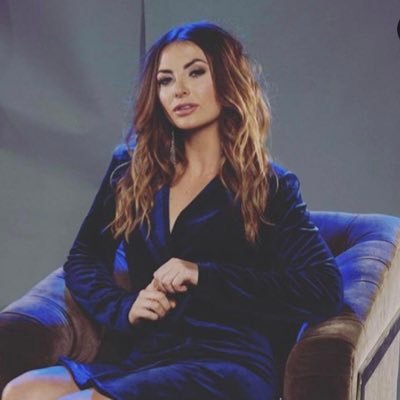 Host, producer. #ThroughTheDrama on Merit Street Media. Creator and host of #RosesAndRose. Formerly at Entertainment Tonight.