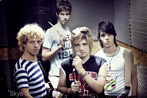 FC dedicado a Banda Done !!