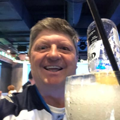 #SFB12 #SFB13 #SFB14 #SFB15 Fantasy football fanatic. A huge Steelers, Winnipeg Jets and Blue Bomber fan. Avid golfer and fisherman. Proud dad and husband.