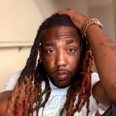 -Rapper Here To Network & Meet New People Needs New Beat Makers.. S/c:B.d.a_Sosa Fb@BdaSosa SoundCloud@BdaSosa Ig@BdaSosa